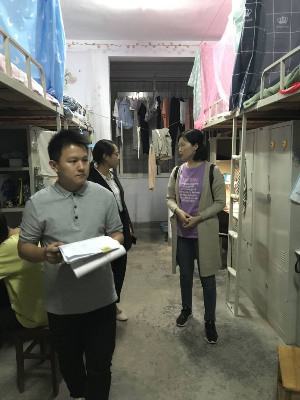说明: C:\Users\梁书荣\Desktop\外国语行政\宣传处\外国语新闻\20190926 学生宿舍检查\QQ图片20190926105645.jpg